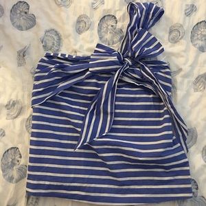 LOWEST EUC One Shoulder Bow Top